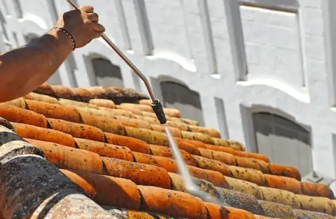 Nettoyage de toitures - Sumène